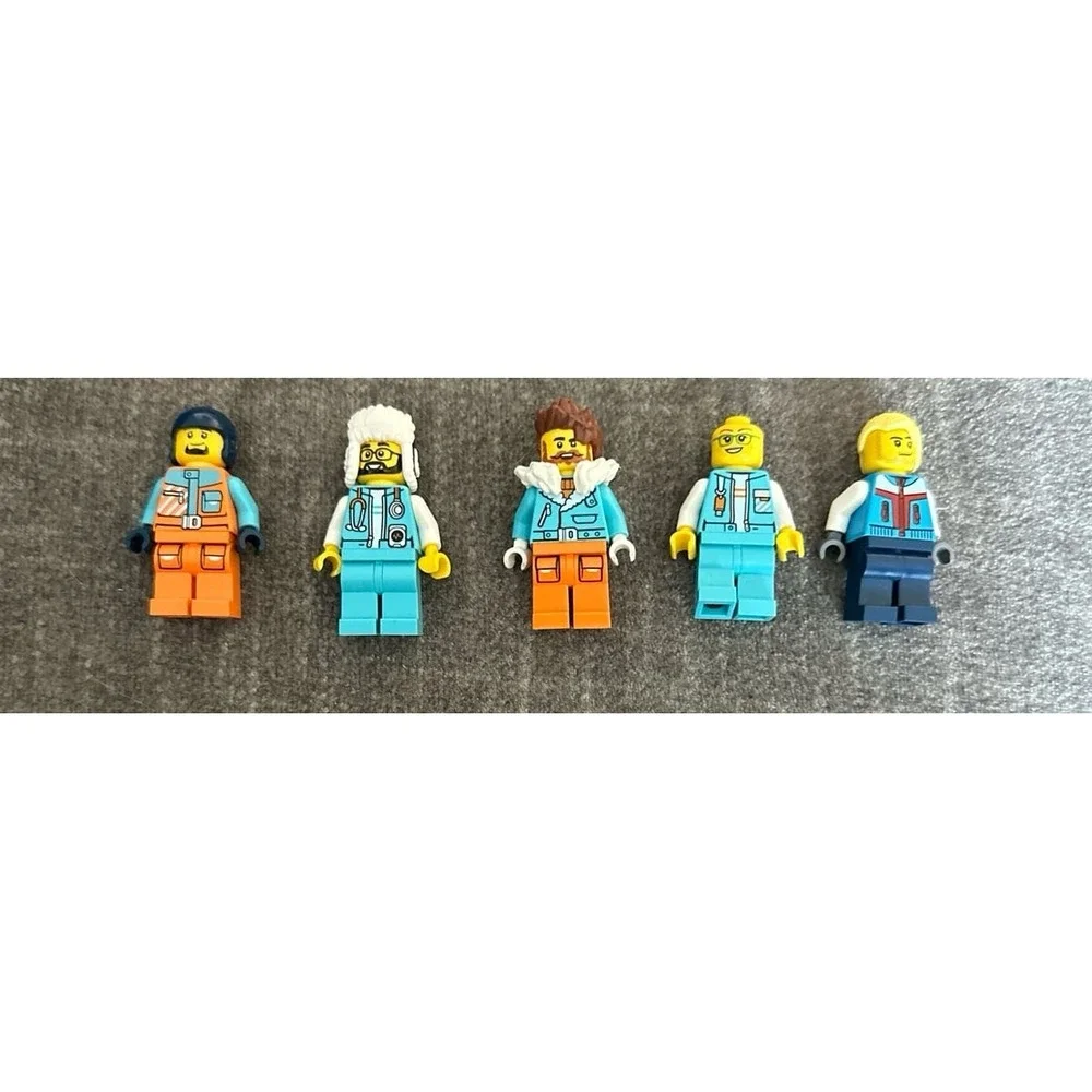 5‎ LEGO minifigures from the City Arctic Explorer Ship
